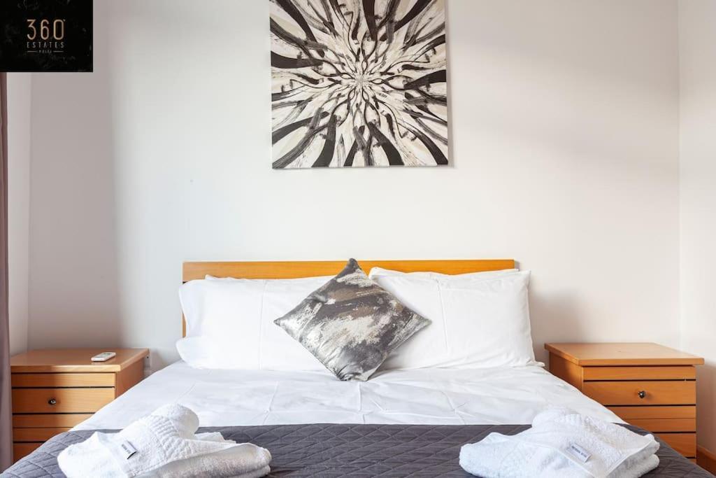 Comfortable Penthouse, Served With Lift, Wifi & Ac By 360 Estates Gzira Exterior photo